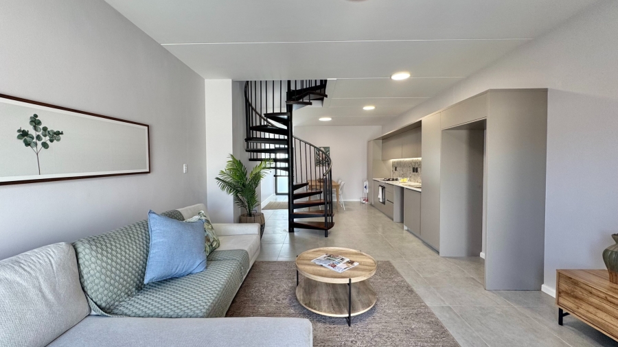 2 Bedroom Property for Sale in Whispering Pines Western Cape